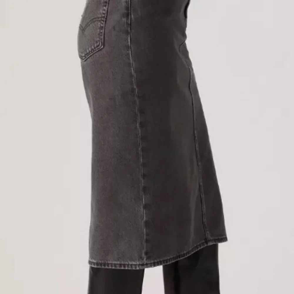 Levi's - Picture 7 of 12